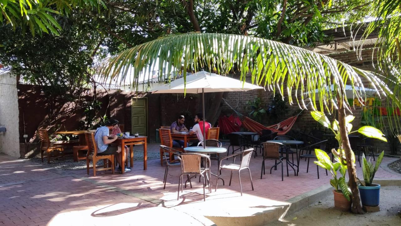 La Casa De Petra Food House Hostel