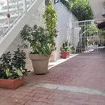 La Casa De Petra Food House