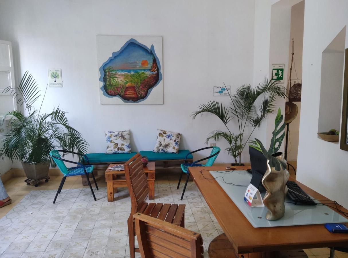La Casa De Petra Food House *