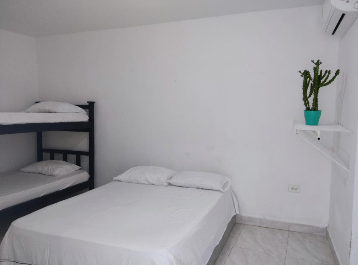 La Casa De Petra Food House Hostel *